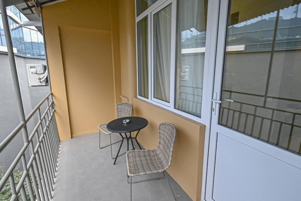 Studio With Balcony In Old City Tbilisi Exterior photo